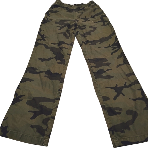 TNA Aritzia | Camouflage Wide Leg Pull On Cargo Pants | Size 2XS - Picture 1 of 11